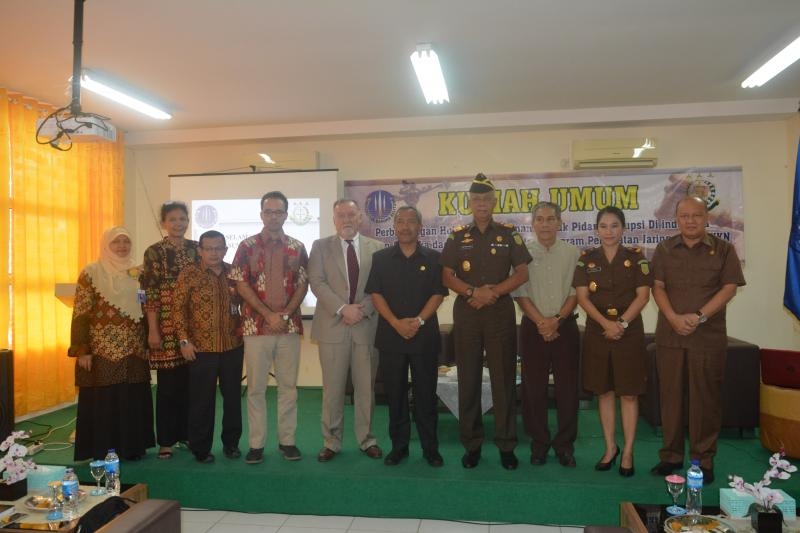Kuliah Umum Perbandingan Hukum Tipikor Amerika dan Indonesia